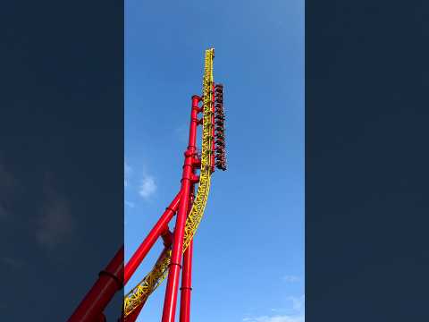 Would you try?🤯 This is one of the few inverted shuttle coaster left in the world🔥